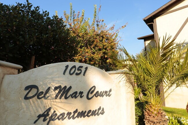 Photo - Del Mar Court Apartments