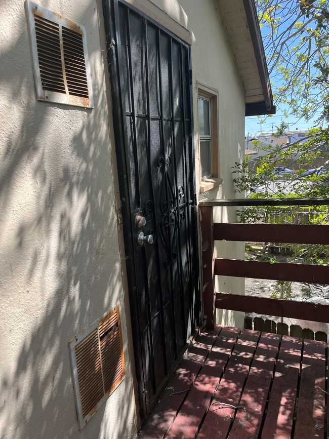 Security Door Entrance - 731 Lucas Ave Unit B