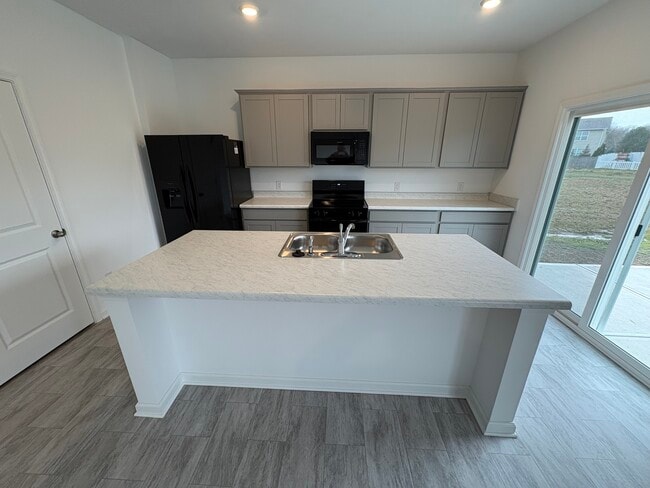 Photo - 1743 Creek Bed Ln