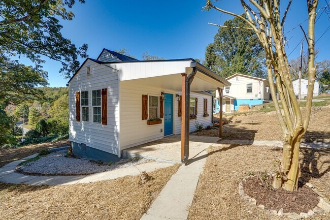 Photo - 927 Hulana St