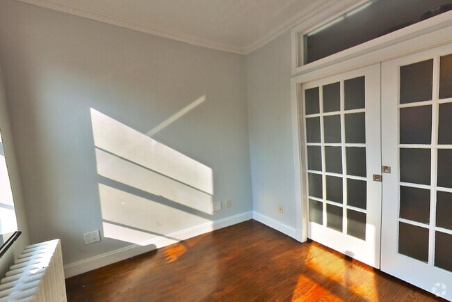 Building Photo - 722 Tenth Avenue (49th & 50th St), #3D Unit 3D Rental