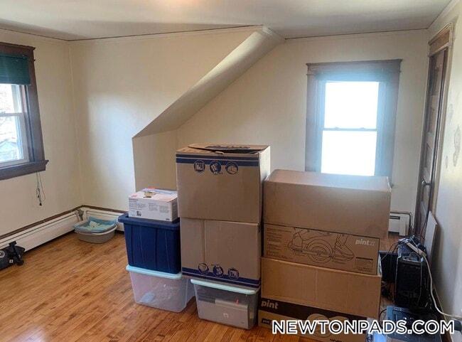 Building Photo - 84 Walker St Unit 3