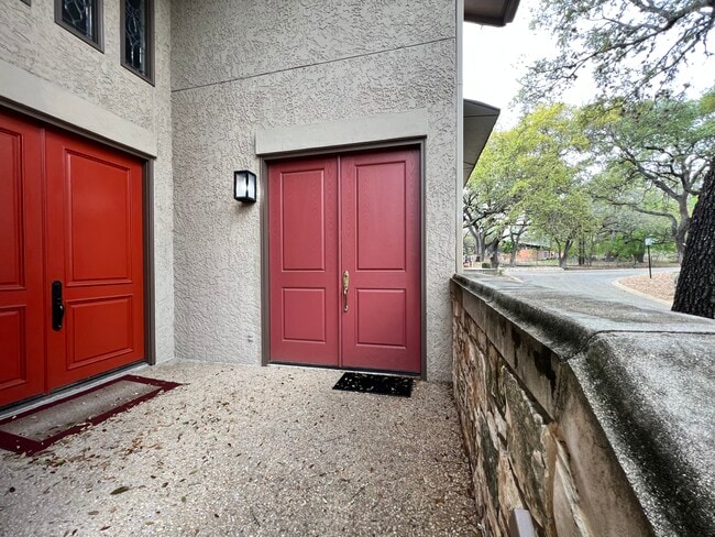 Photo - 8000 Donore Pl Unit 5