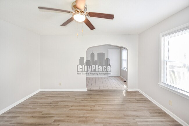 Photo - 1525 N Colorado Ave