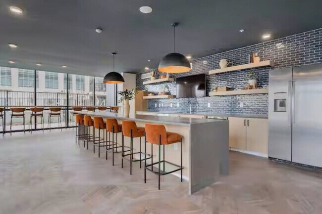 Photo - 421 N Pennsylvania St Unit ID1312608P