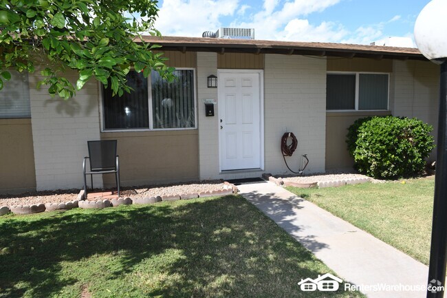 Building Photo - 6721 E McDowell Rd Rental