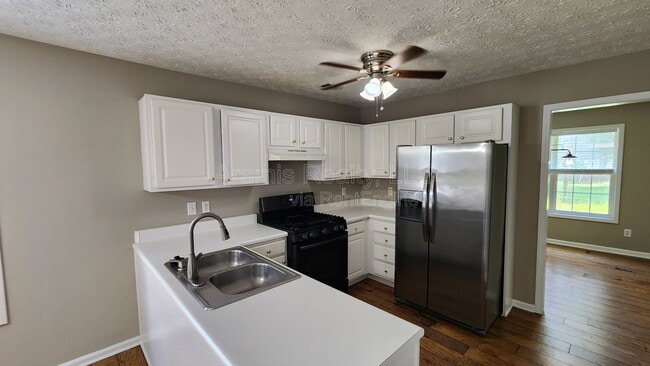 Photo - 5090 Edinborough Pl