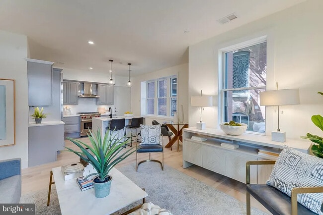 Photo - 1825 13th St NW
