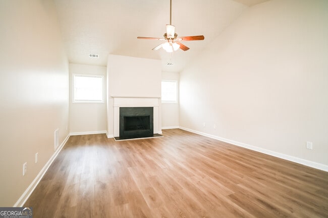 Photo - 165 Gingercake Ct