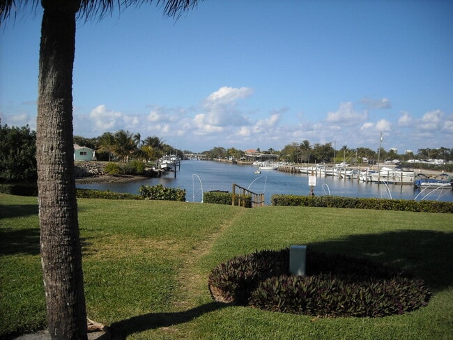 Photo - 725 Hummingbird Way Unit 210