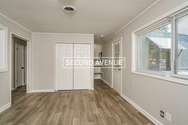 Photo - 6111 Trena Trail