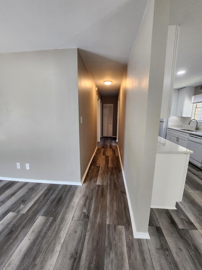2919 Chatsworth Rd Unit D