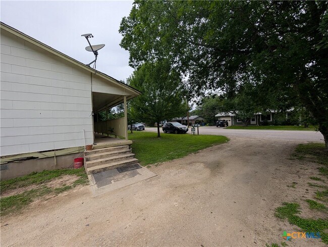 Photo - 165 Richter Ln