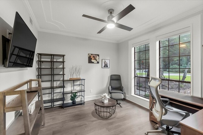 Photo - 122 E Placid Hill Cir