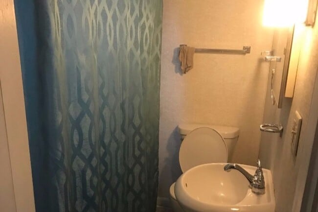 Photo - 1224 Ferry St Unit 1224