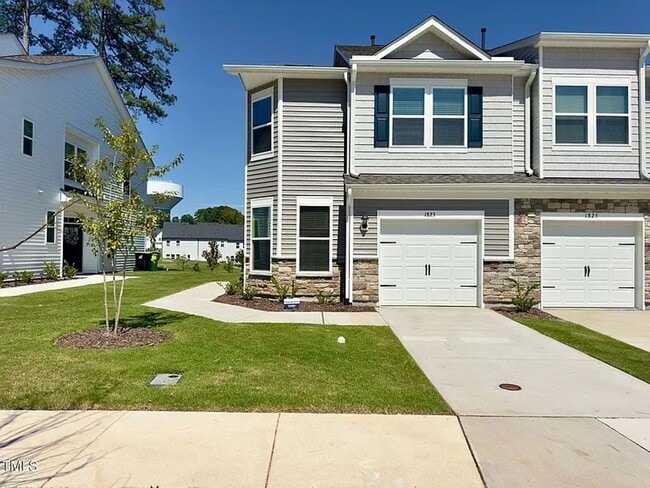 Building Photo - 1823 Hinesley Dr Rental