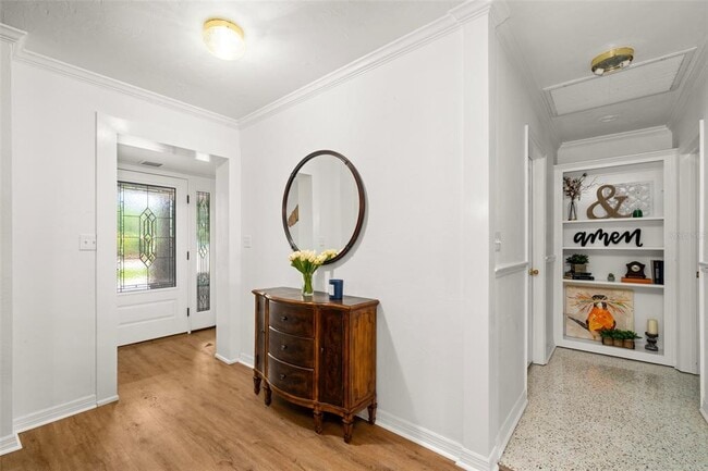 Photo - 2551 Lakeview Dr