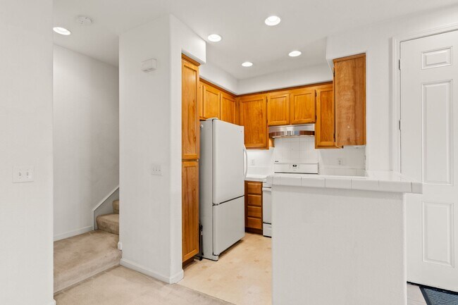 Photo - Modern, Private 2 Bed/2 Bath Condo with At...