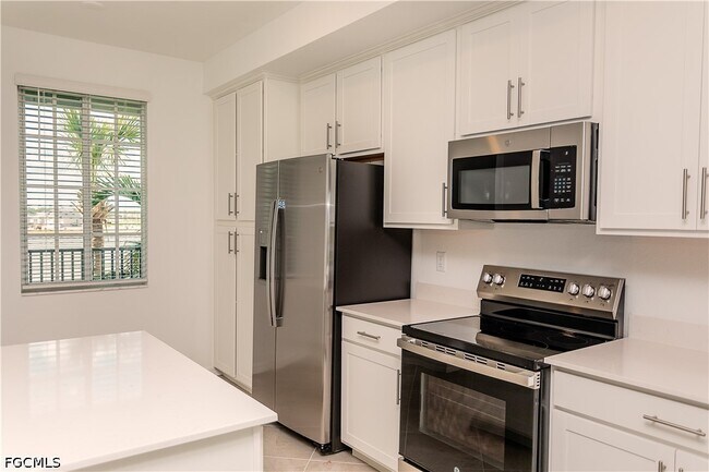 15375 Grn Acrs Ave Unit 2214