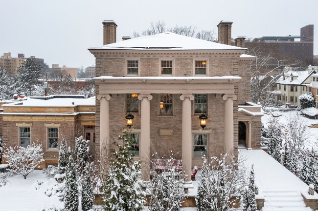 Photo - 5135 Ellsworth Ave