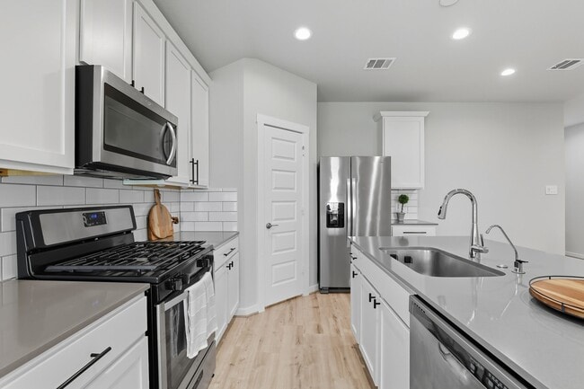 Photo - 7514 Rainham Valley Ln