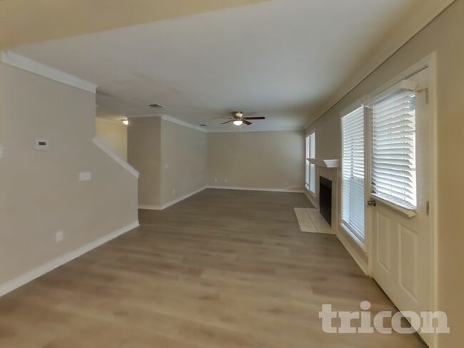 Photo - 1220 Idlewood