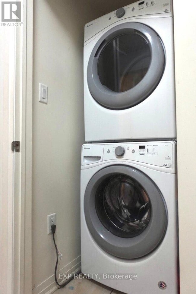 Photo - 1363 Neilson Rd