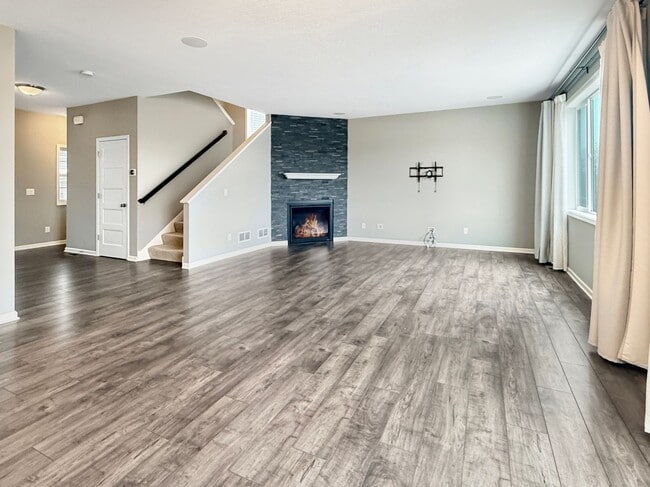 Photo - 5526 Wisconsin Ave N