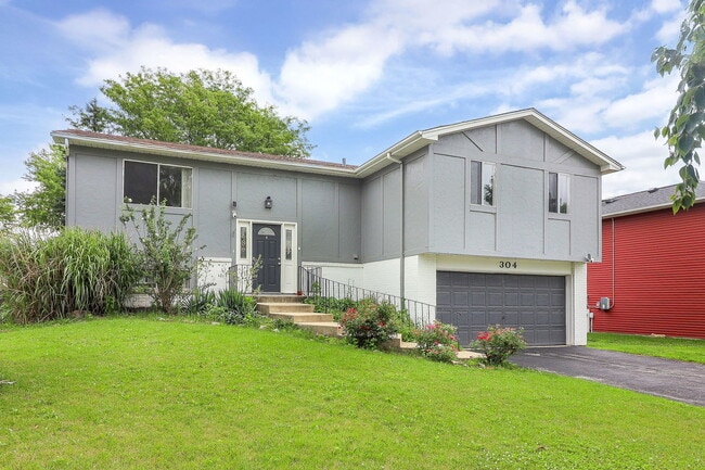 Building Photo - 304 Thistle Dr Rental
