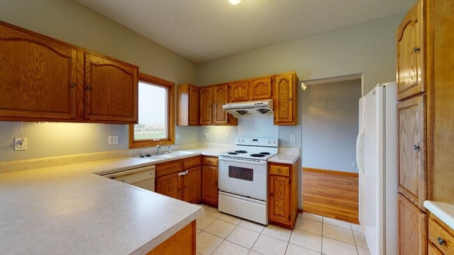 2504 Somerset Dr