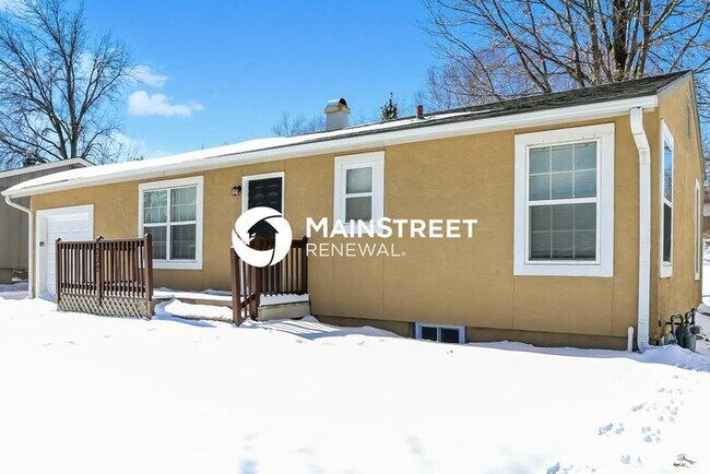 Photo - 3 Bedroom Pet-Friendly Home in INDEPENDENCE, MO with Main Street Renewal