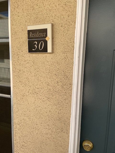 Photo - 141 N Kenwood St Apartment