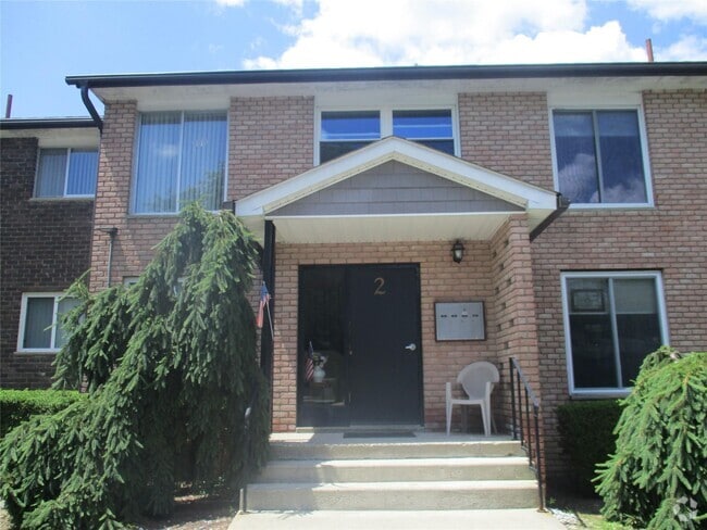 Building Photo - 2 Barnett Dr Unit 4 Rental