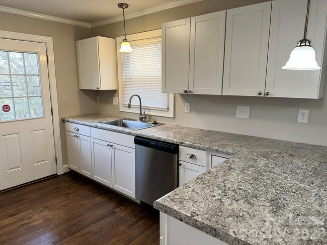 Photo - 148 S Smallwood Pl