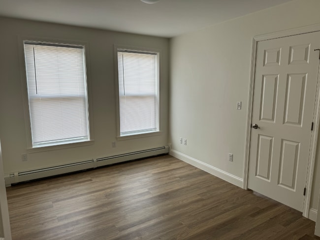 Photo - 33 Hoppin Ave Unit 33