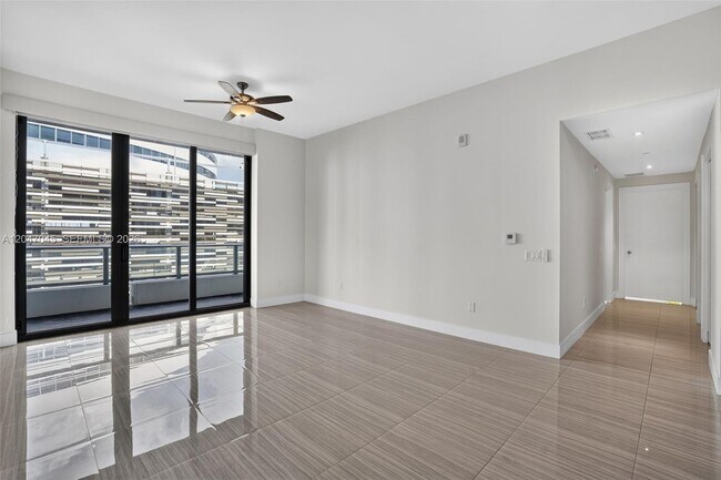 2960 NE 207th St Unit 505