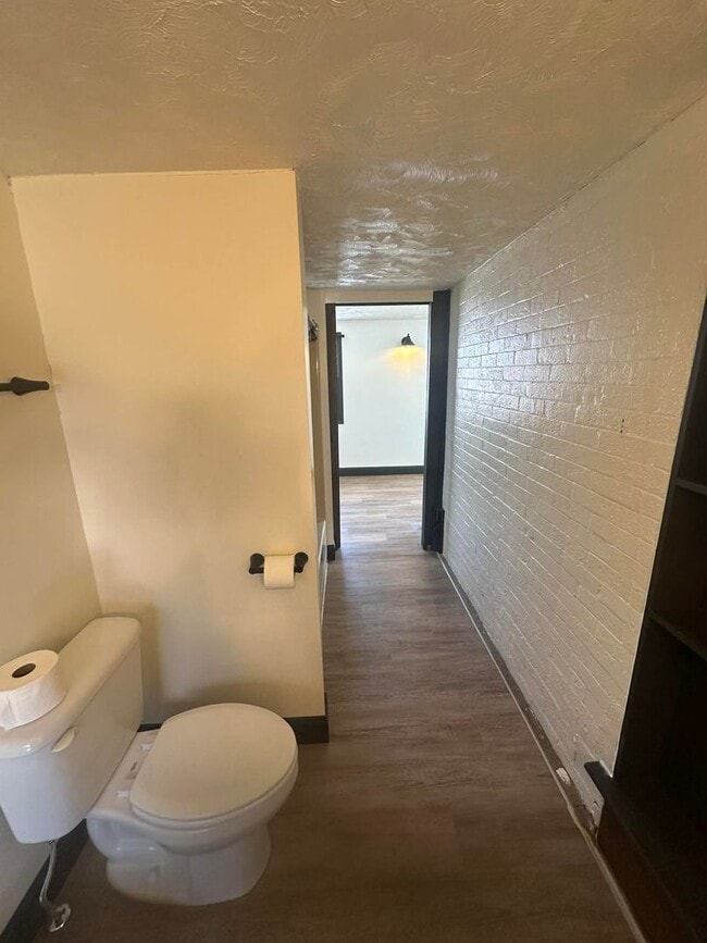 Photo - 711 W Adams St Unit 1