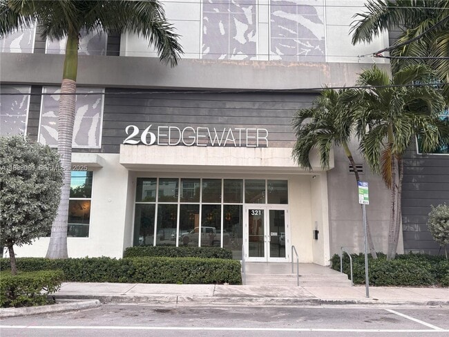 Building Photo - 321 NE 26th St Unit 710