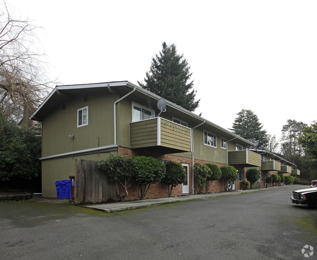 Photo - Barbur Heights Deluxe Terrace Apartments