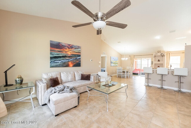 Photo - 4965 Mayflower St