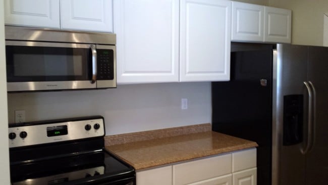 Photo - 1411 Lake Pointe Way Unit 5