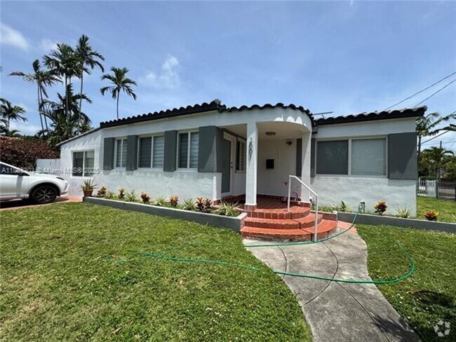 Building Photo - 3001 SW 19th St Rental