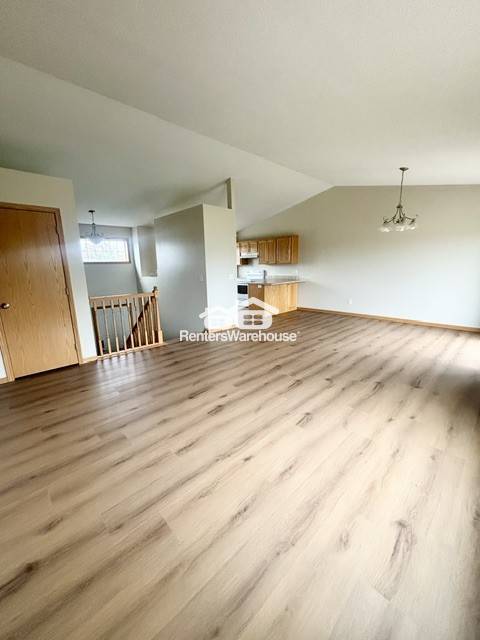 Photo - 605 SW 7th Ave