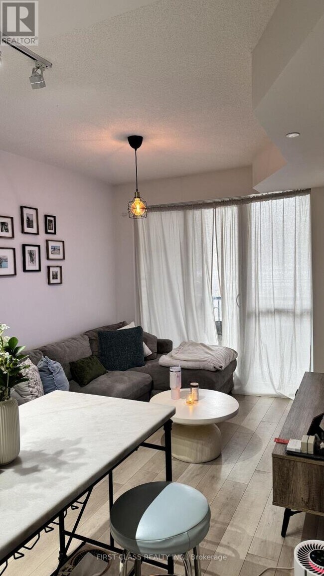 Photo - 38 Cedarland Dr Unit 315