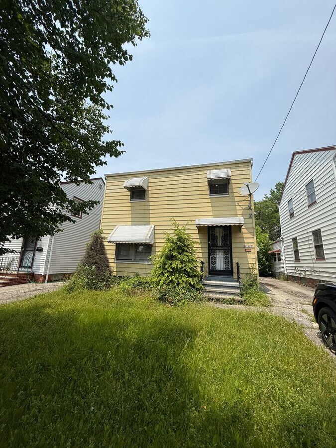Coming Soon! Section 8 Accepted! Newly Ren... - Coming Soon! Section 8 Accepted! Newly Ren... House