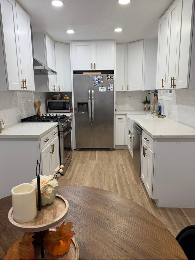 Photo - 7362 Loch Alene Ave