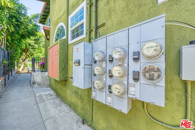 Photo - 1112 Ocean Park Blvd Unit D