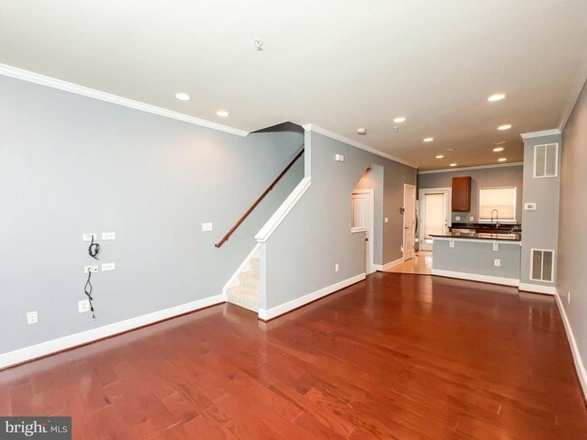 Photo - 5722 45th Ave