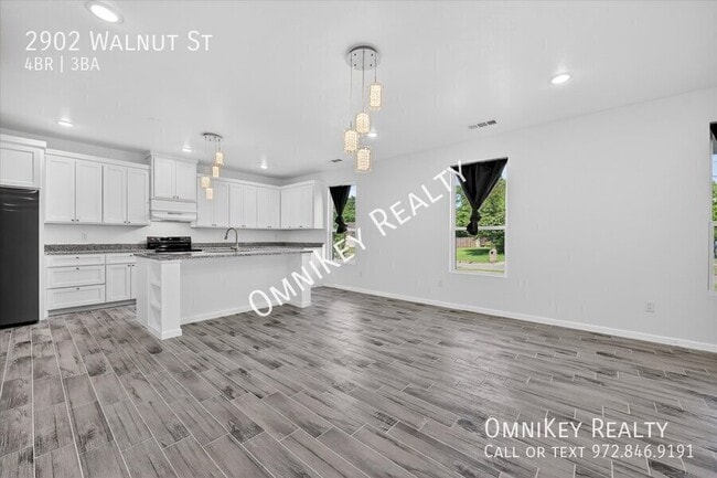 Photo - 2902 Walnut St