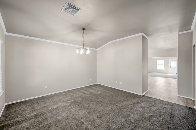 Photo - 3139 Lodgemist Ln